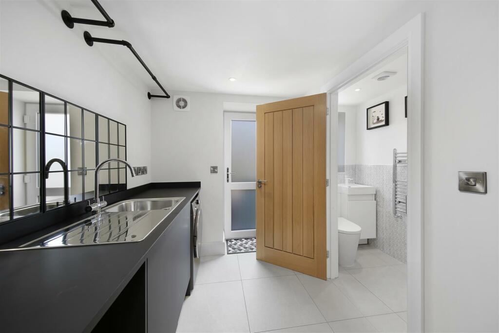 Utility Room.jpg