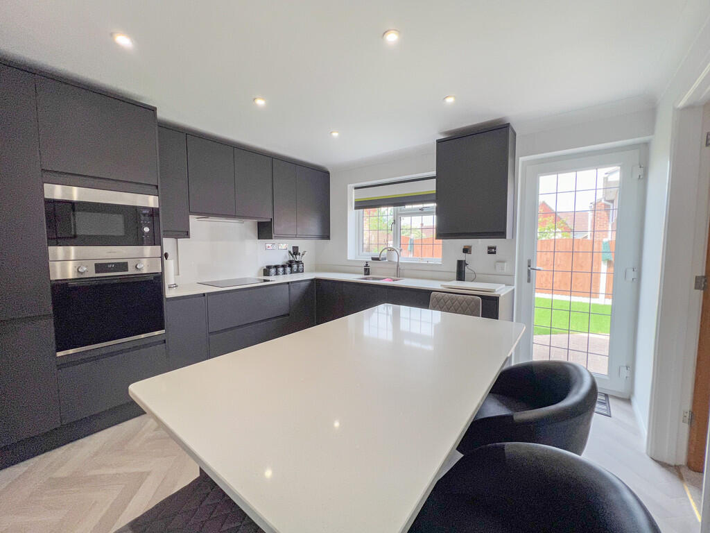 IMG_16942_14_orig...