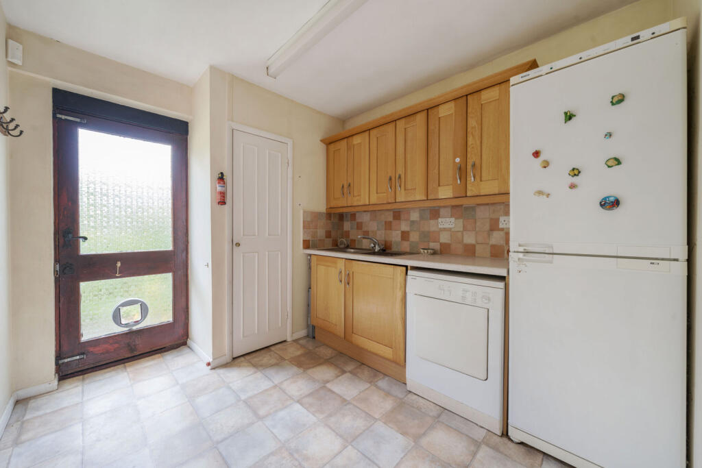 1328070-8-68833db...