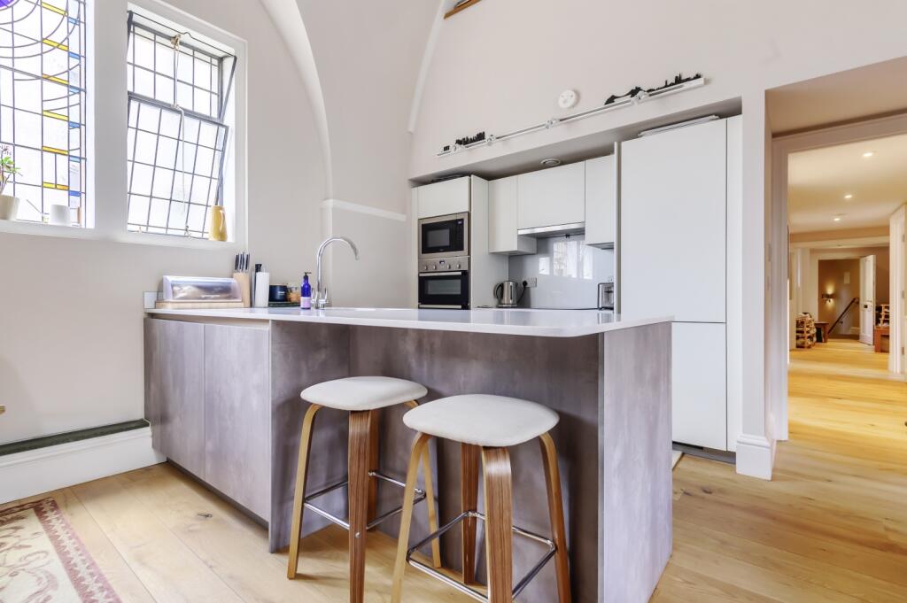 Kitchen with Island