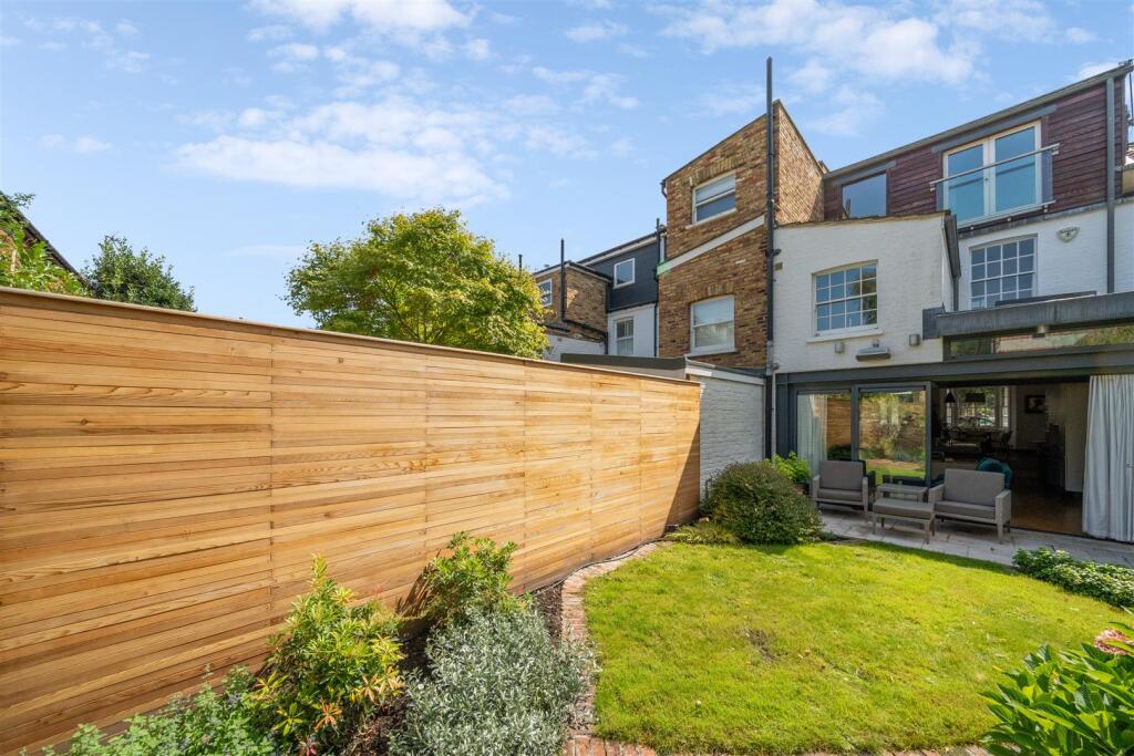 Glebe Street, W4 - FOR SALE