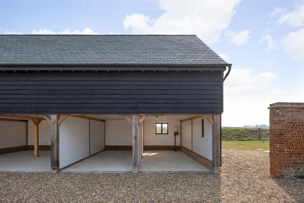 Lower Road, Teynham, Sittingbourne