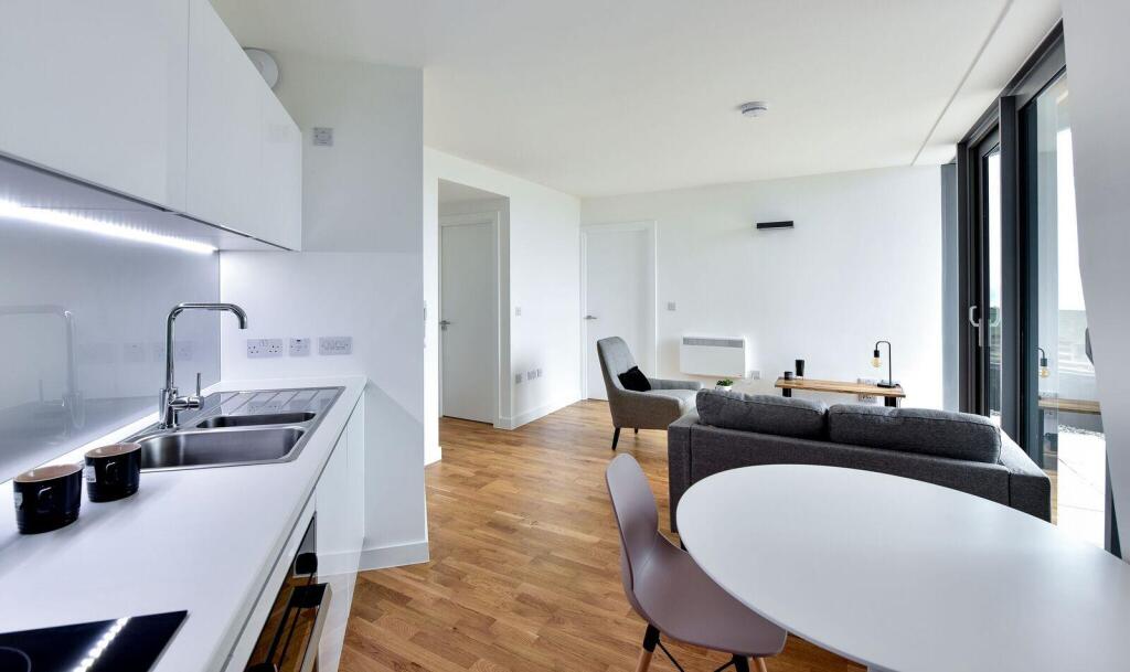 Open Plan Lounge / Kitchen