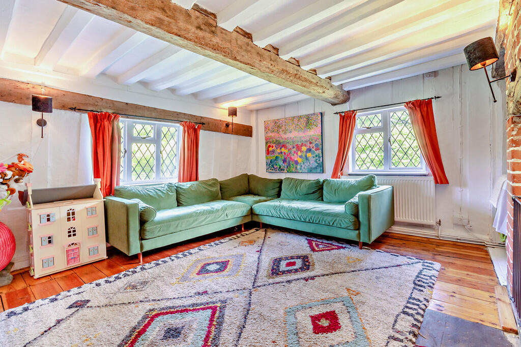 8648450-interior1...