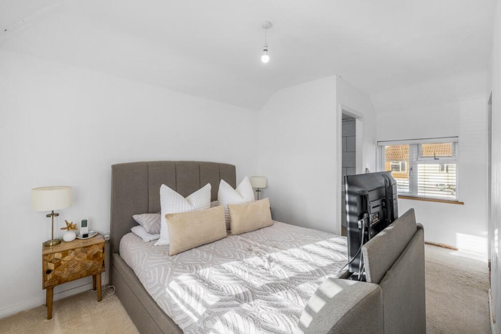 28 Albert Avenue (Gedney)-22