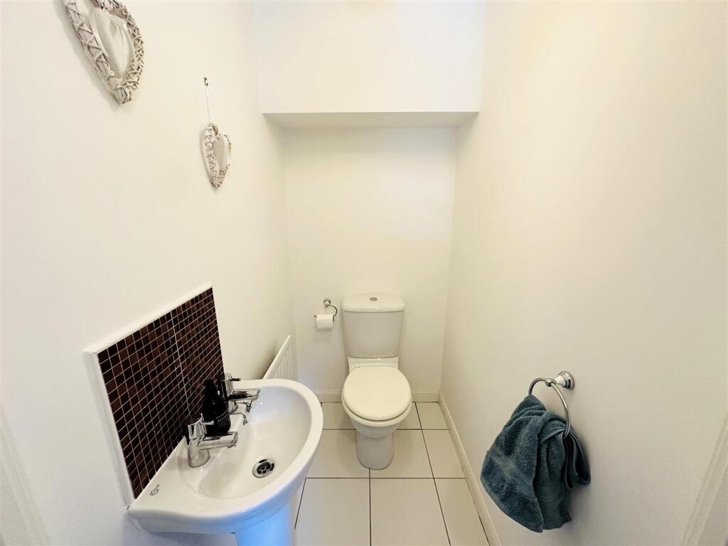 Ground Floor w.c.