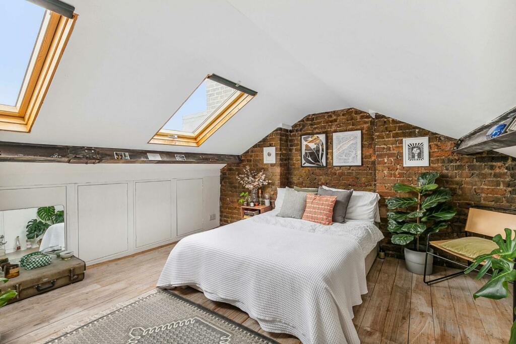 Principal Bedroom.jpg