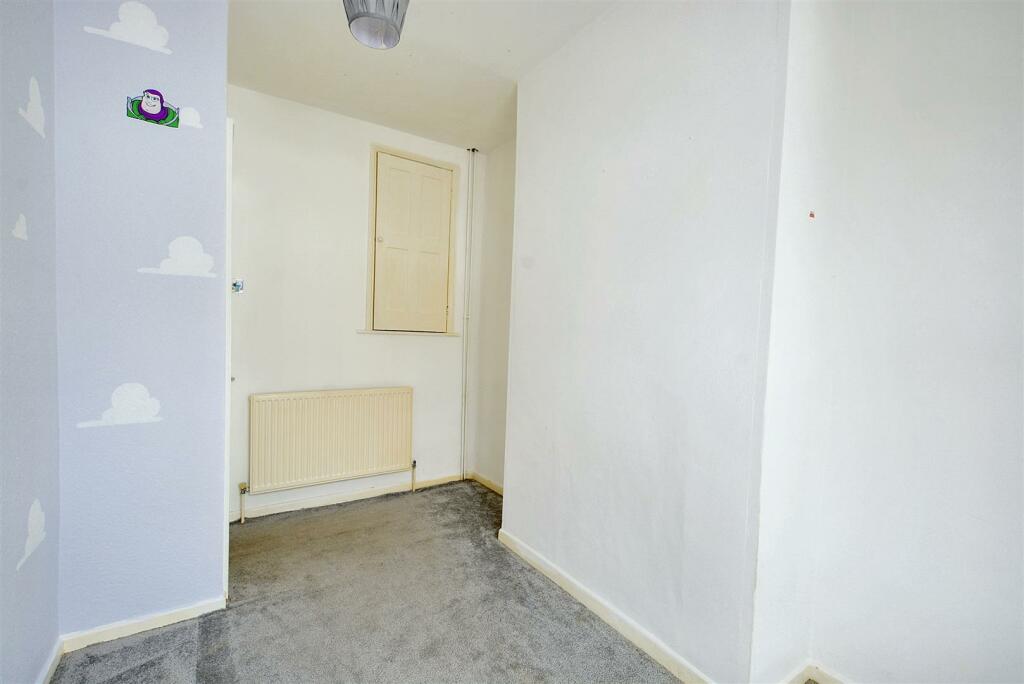 Bedroom 4_2.jpeg