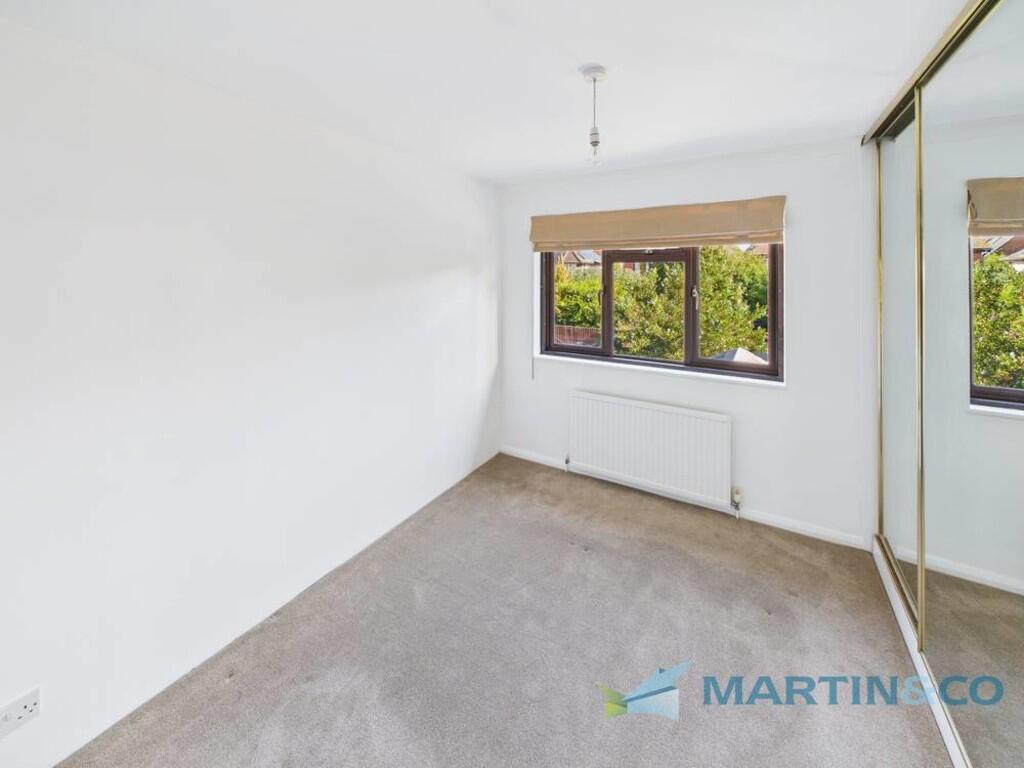 CAM02145G0-PR0077...