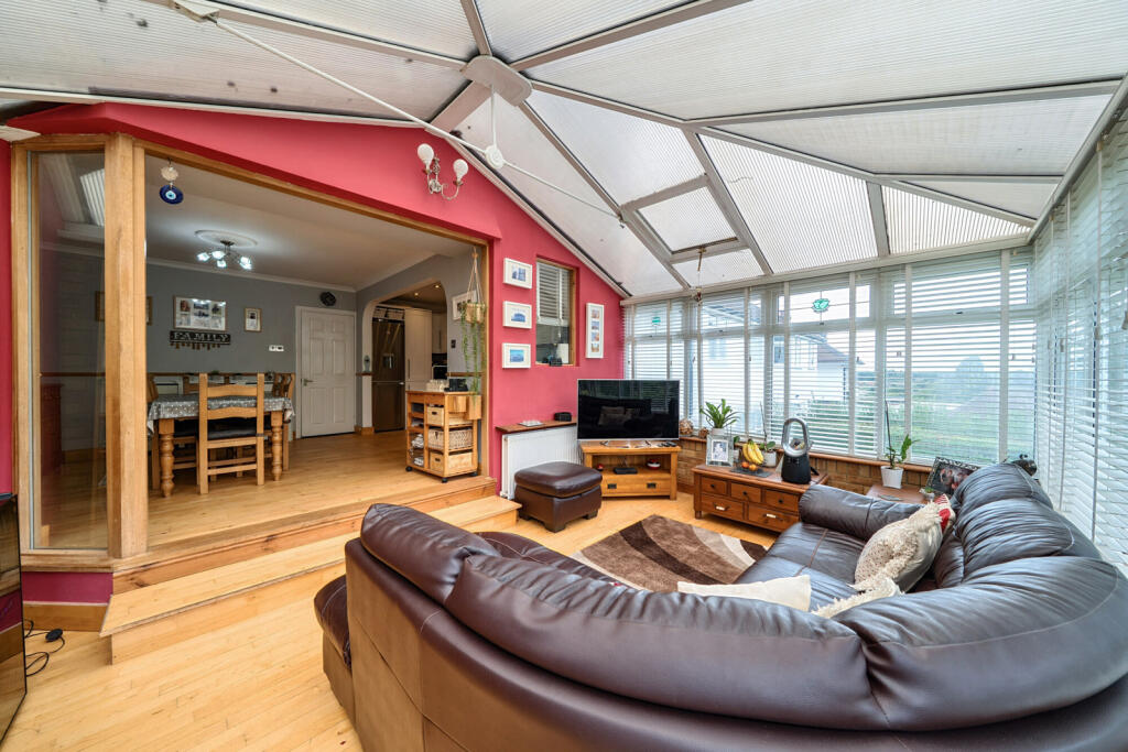 1333158-8-688b737...