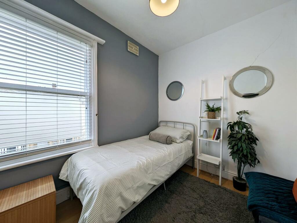 794b5b0f-487a-4c25-81d7-74e230d1c2b0