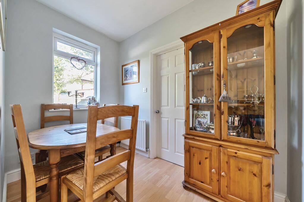 Dining/Office Space
