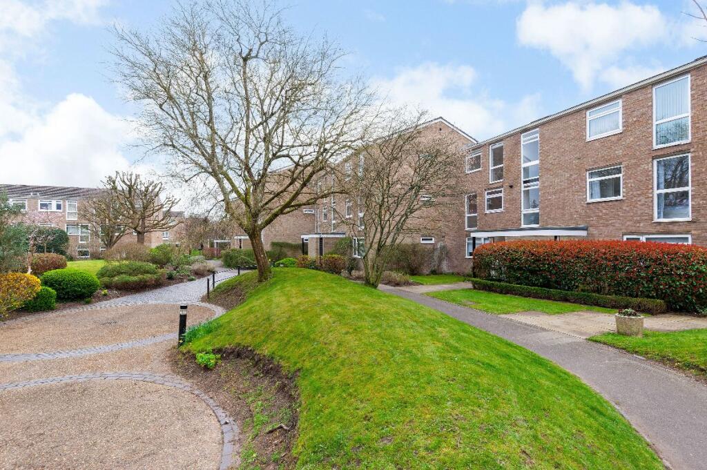 Harrowdene Gardens, Teddington