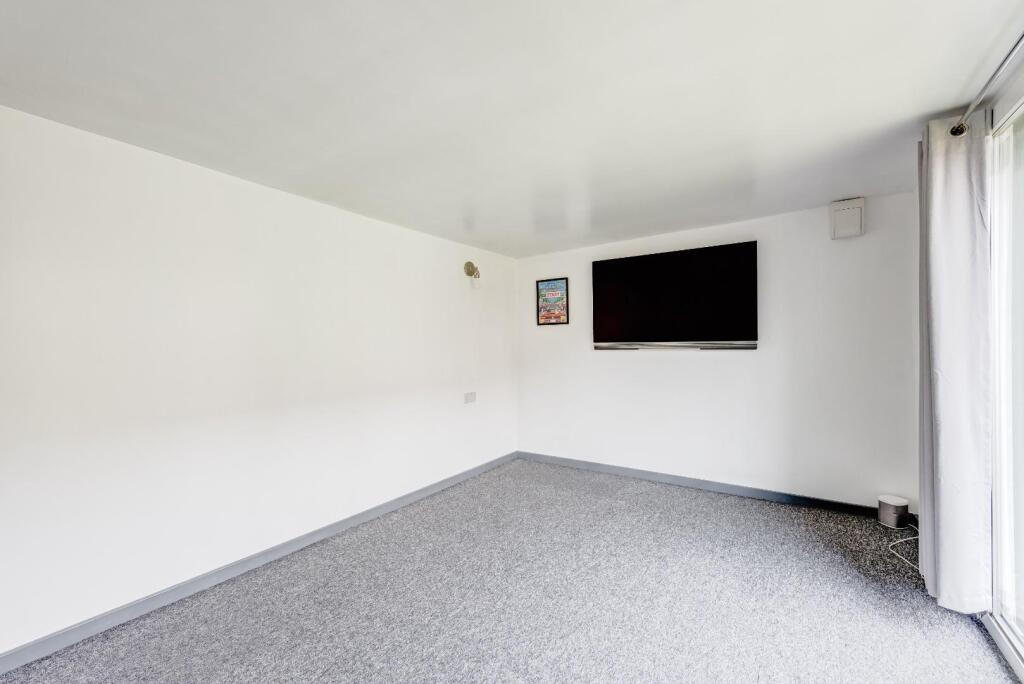 31GlebelandsRoad(GardenRoom)-3.jpg