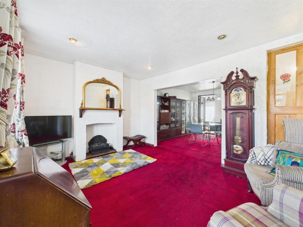 2 - Semi-detached house for Auction, Bishopsworth.