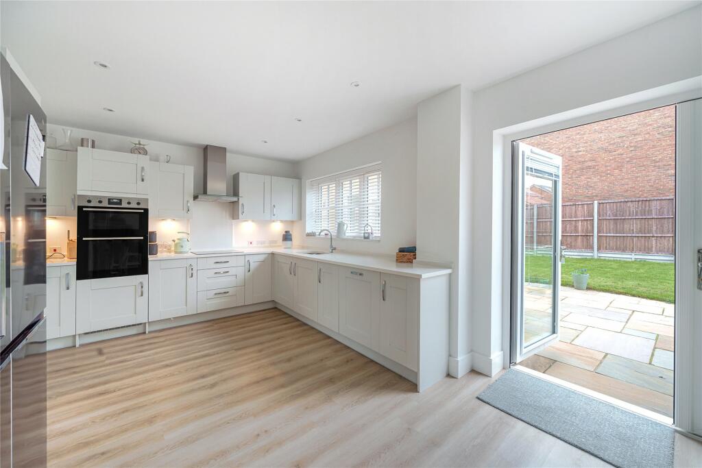 Kitchen/Dining Rm