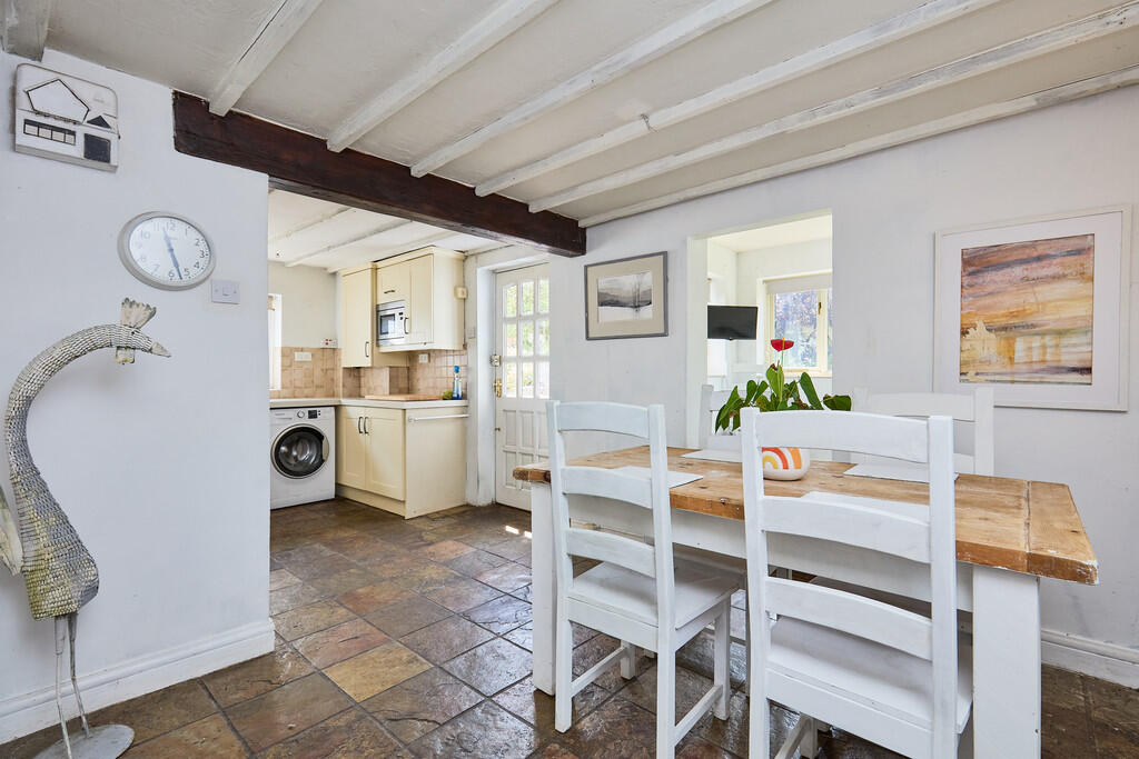 Edward Knight 202...