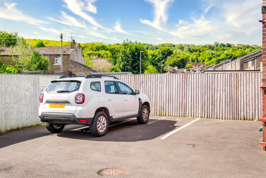 PARKING.jpg