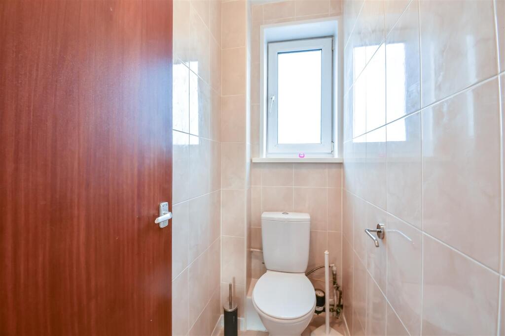 W.C Cloakroom