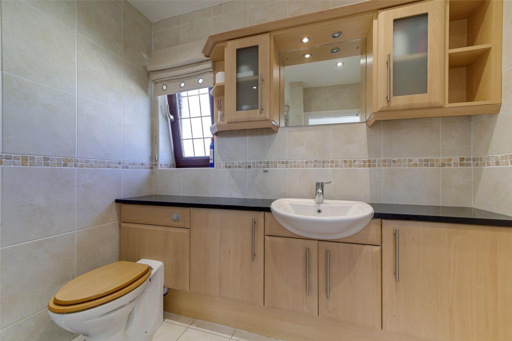 Ensuite