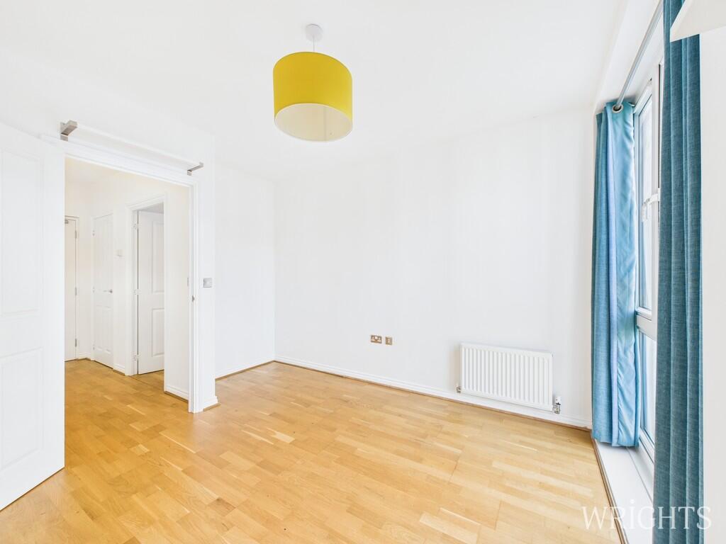 CAM02796G0-PR0504...