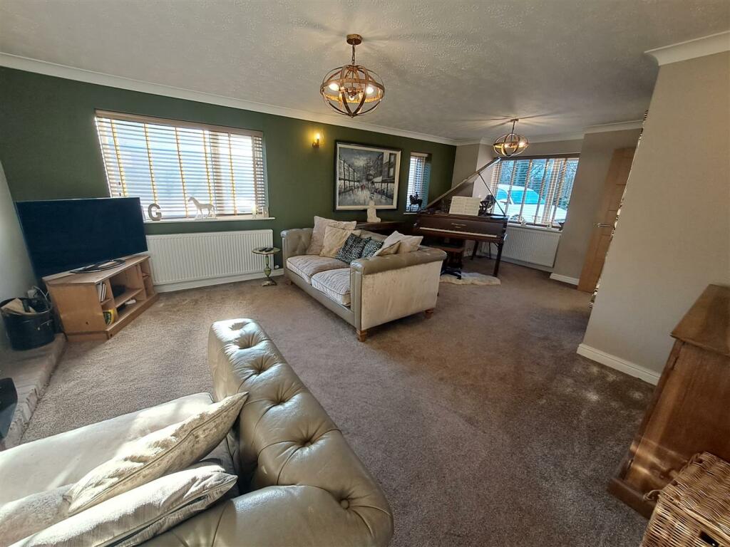 L Shaped Lounge