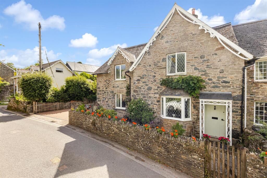 A02 - Ashprington, The Old Post Office, Totnes - 2