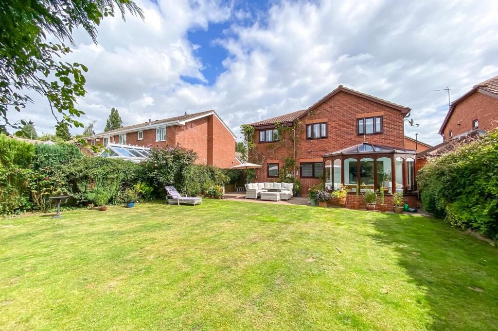 Rear Elevation/Garden