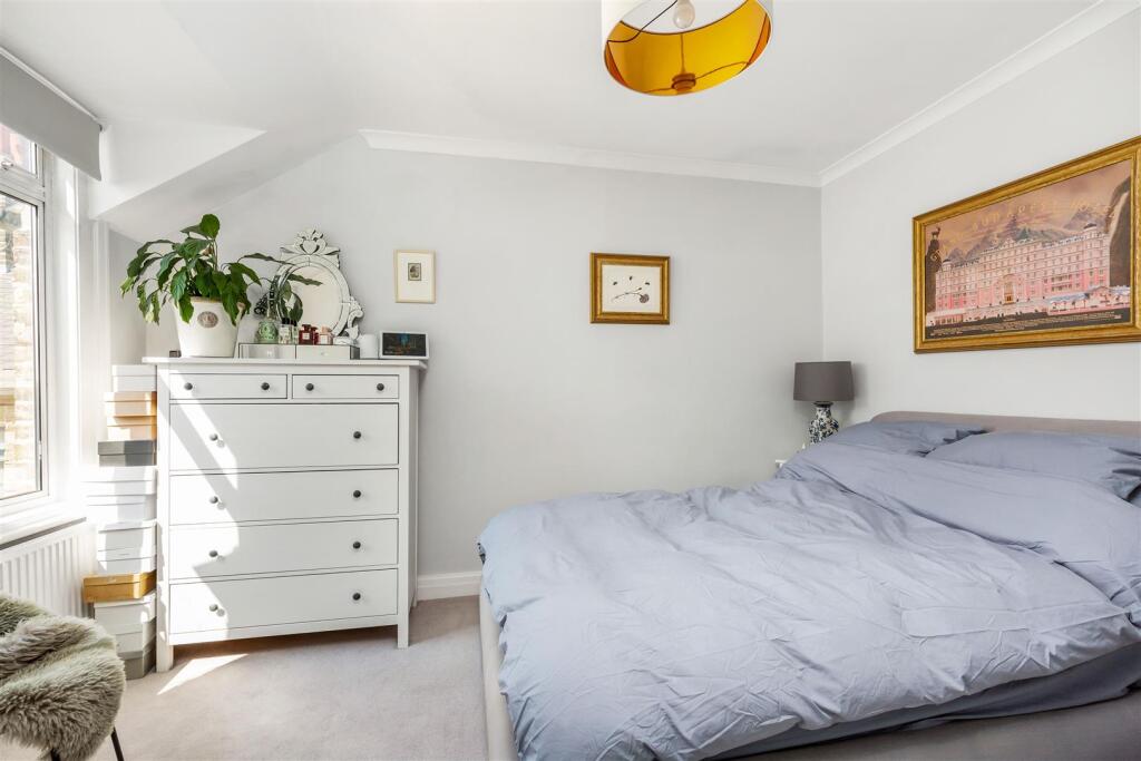 301 __flat_3_317_upper_richmond_road_west___13.jpg