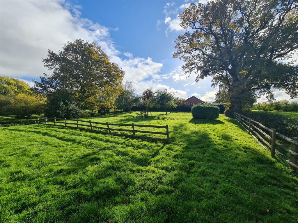 main image to use building plot at bridge house (1