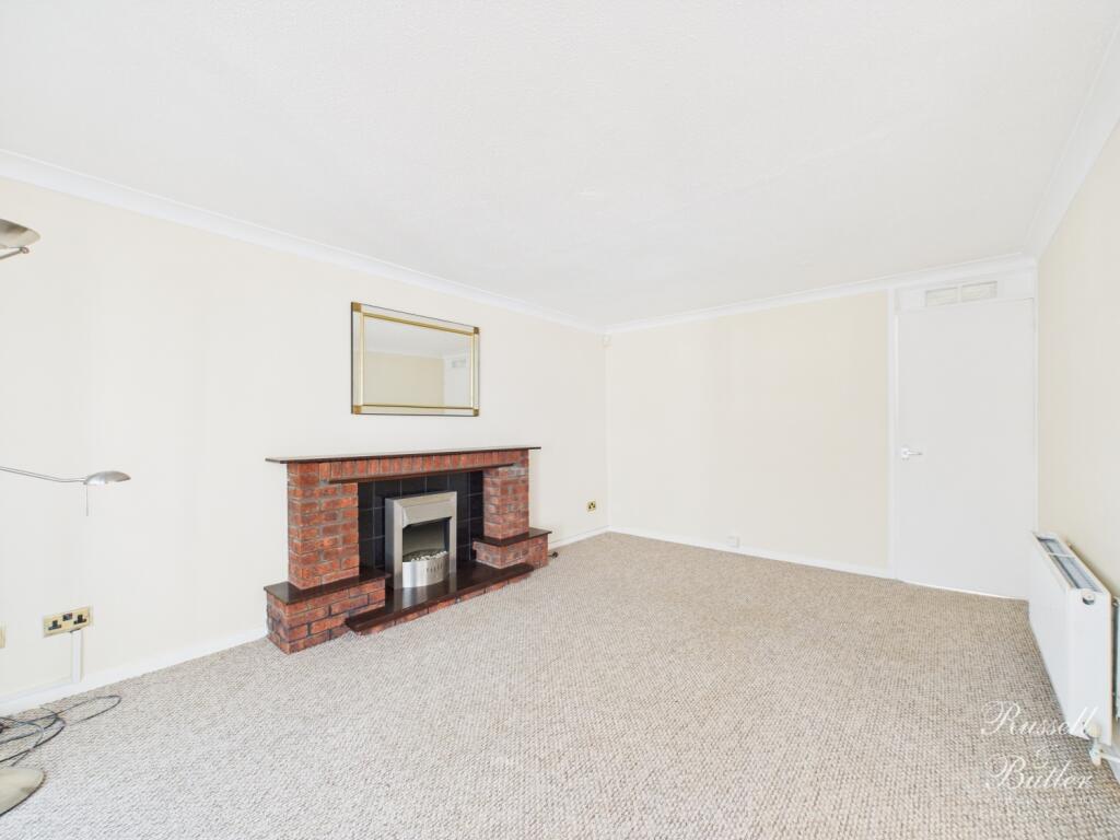 CAM01995G0-PR0262-STILL006