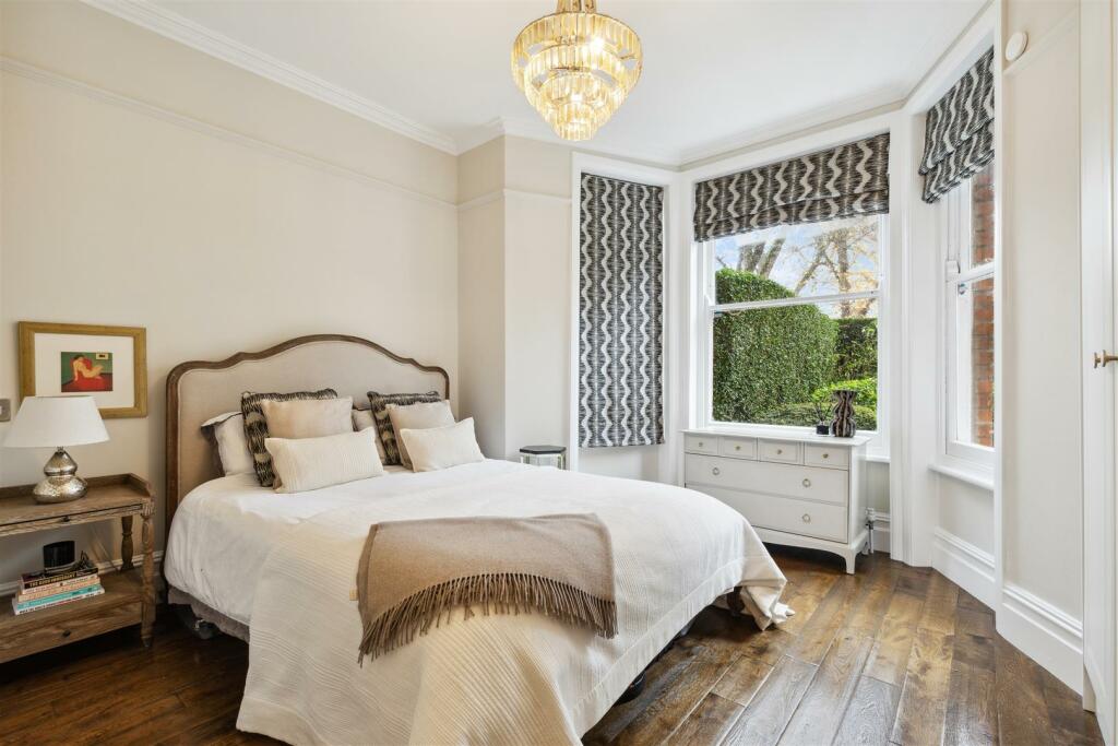 Fairlawn Court, W4 - FOR SALE