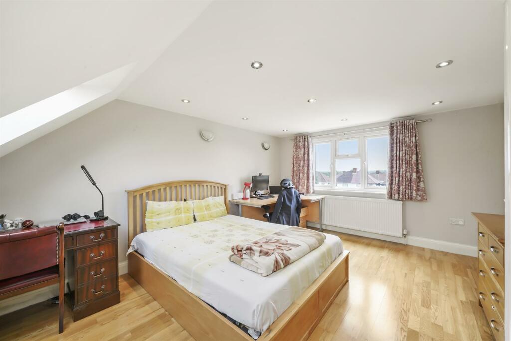 54 Victoria Avenue - a54HlMHVk5Ndz9ppl3Vl.jpg