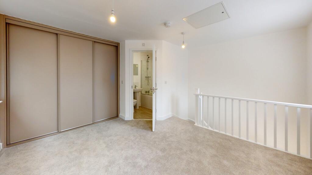 41-Copper-Beach-Court-Unfurnished(2)