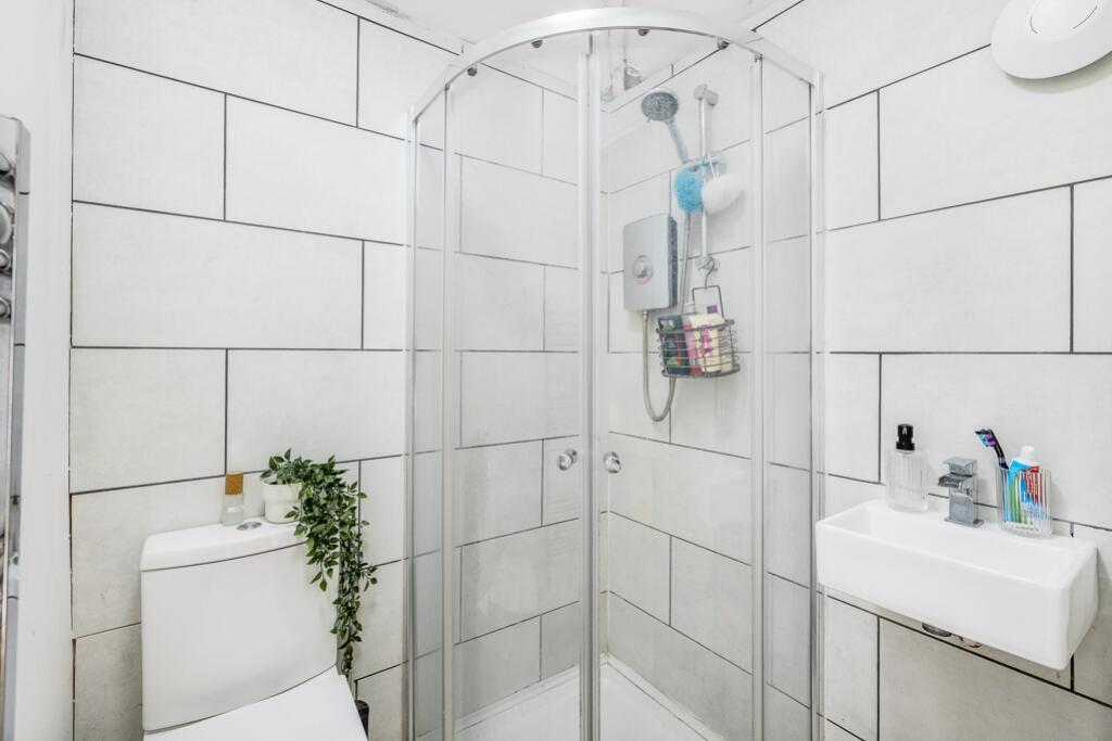 28 Albert Avenue (Gedney)-23