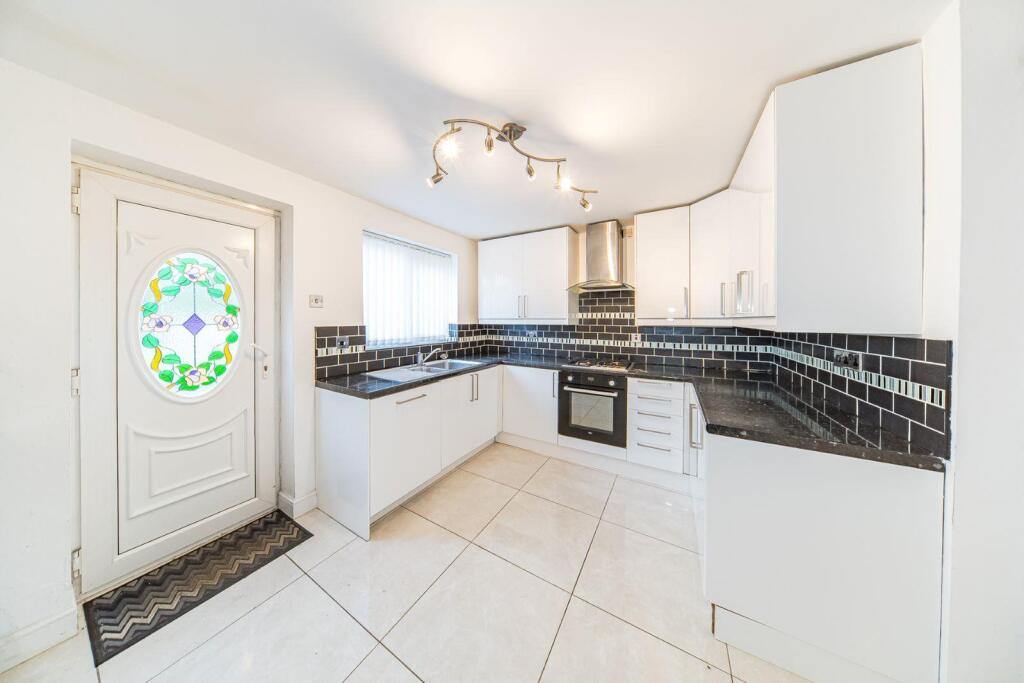 37 Caldywood kitchen.jpg