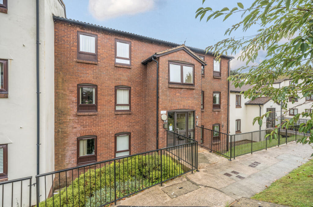 1358952-12-68df96...