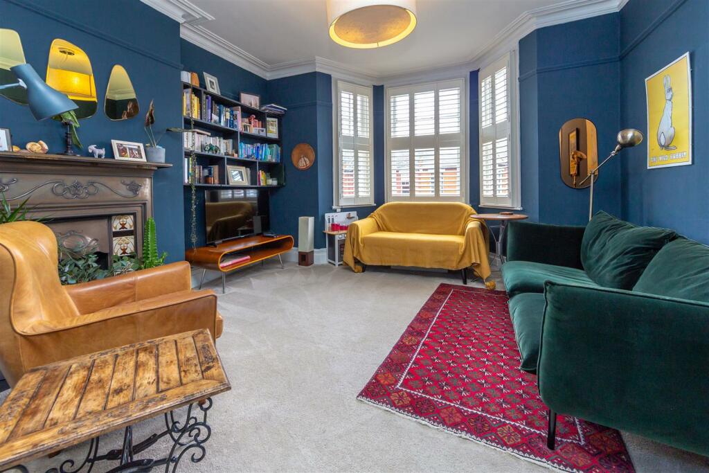 0016_116 Widdenham Road N7.jpg
