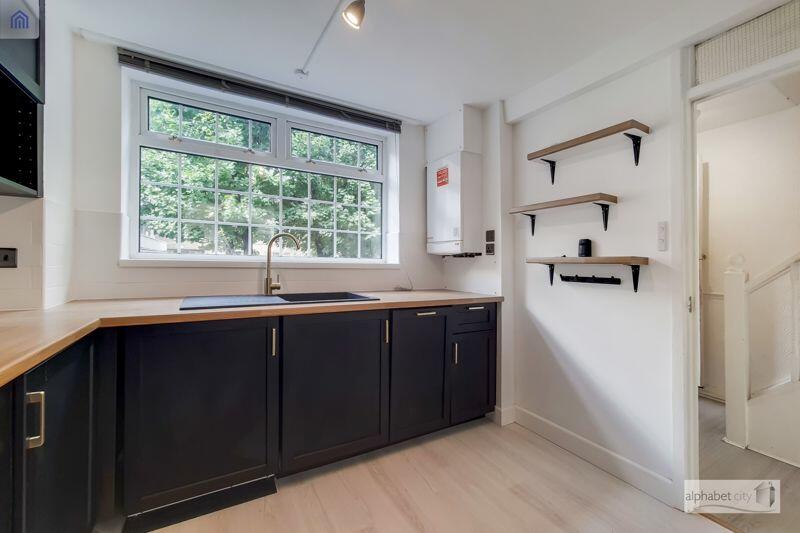 Kitchen (2)
