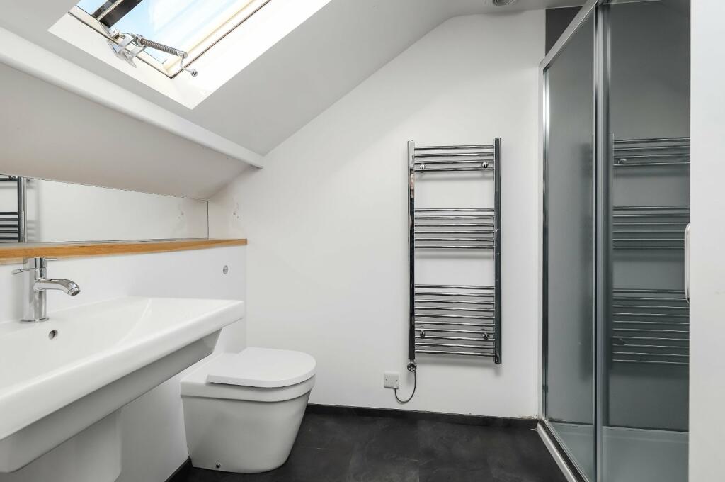 Top Floor Ensuite