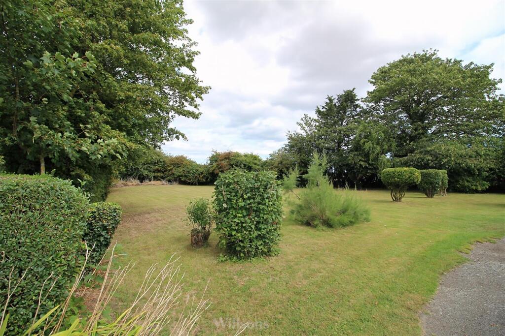 Rear &amp; Side Gardens