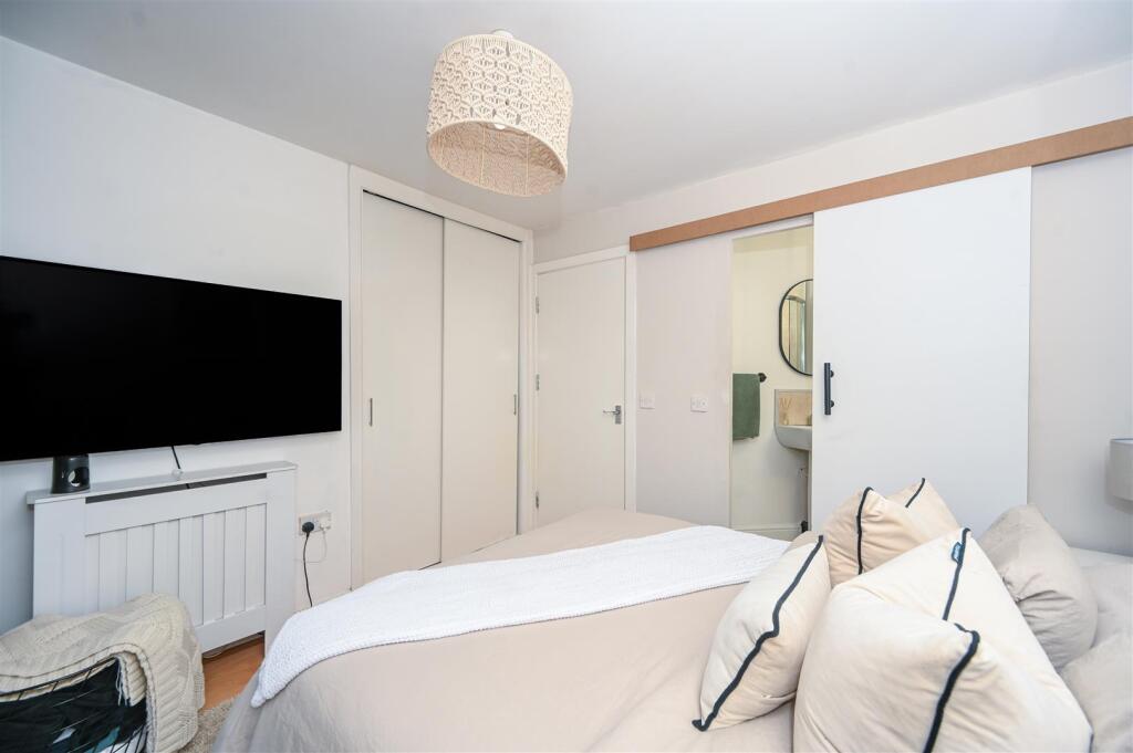 Piele Road - Bedroom