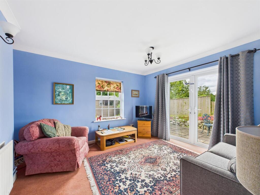 Sitting Room/Bedroom 3