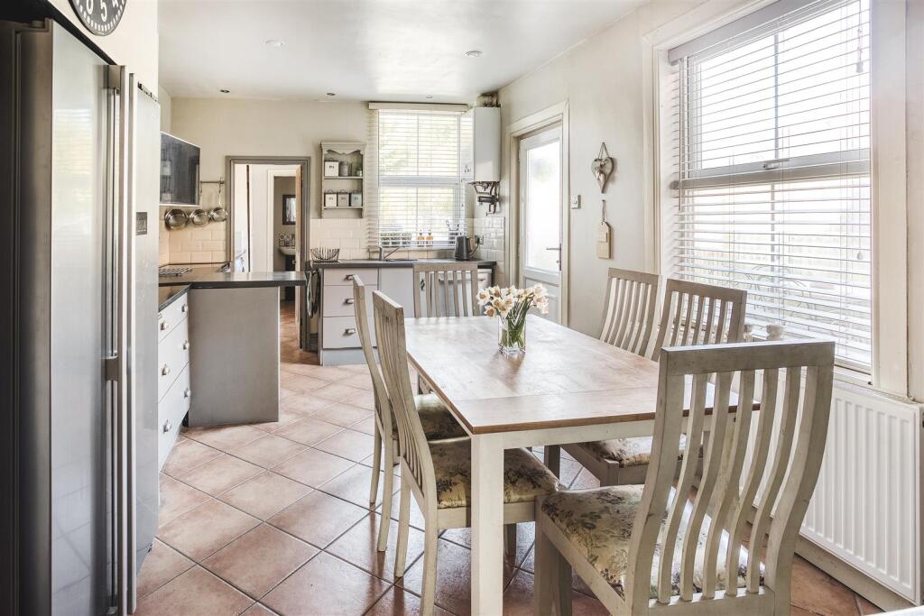 2025-04-03 14.27.12-2_HDR.jpg