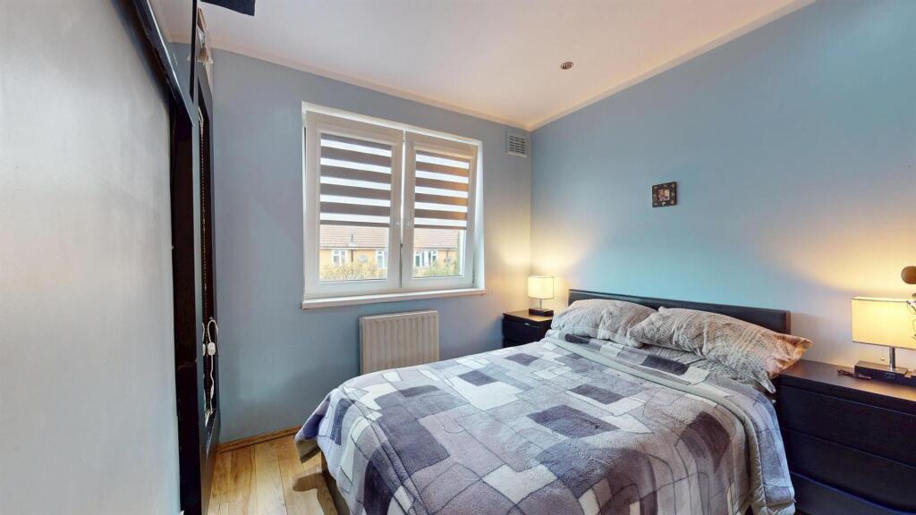 Property for sale by Barrain London