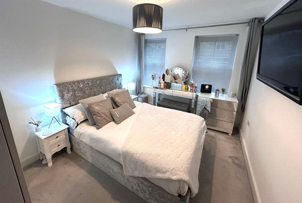 Bedroom.jpg