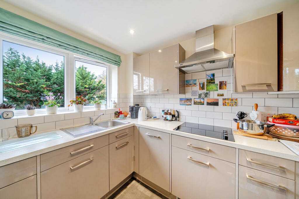 1382852-10-691c75...