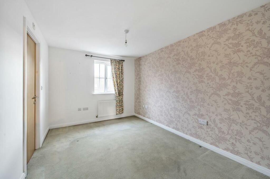 11 Robin Close