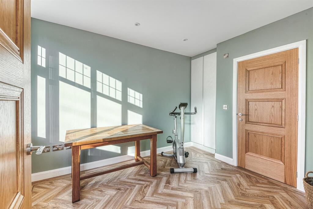 Study/Ground Floor Bedroom