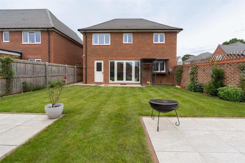 1 Beaufort Close-044.JPG